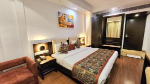 The Prime Balaji Deluxe at New Delhi Railway Station - Free Airport Pickup