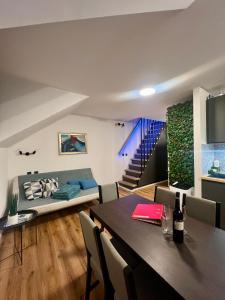 Sport & Sunny Cosy Alpine Retreat