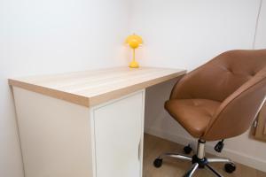 Montsejour - T2 climatisé avec filet et fauteuil suspendu