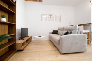 Montsejour - T2 climatisé avec filet et fauteuil suspendu