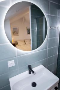Appartements Montsejour - T2 climatise avec filet et fauteuil suspendu : photos des chambres