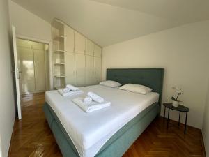 Sunny apartment Marino Makarska