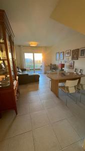 Penthouse in Albir with Sea Views, 100m from Beach