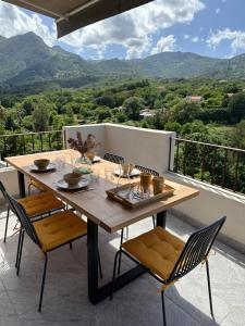 Appartements Bergerie avec spa vue montagne : photos des chambres