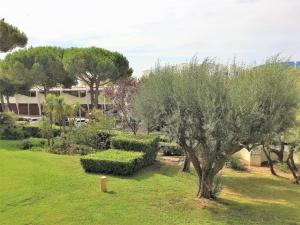 Appart 2 pièces, proche plage et commerces, parking privé, WIFI, équipements modernes - FR-1-790-6