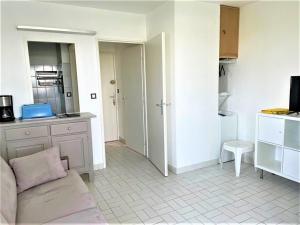 Appartement proche plage avec loggia, terrasse et parking - FR-1-790-12