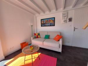 Charmant appart rénové à 50m de la plage avec balcon et parking - FR-1-550-78