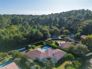 Villa familiale avec piscine chauffée, clim, 4 chambres, proche golf et plages - FR-1-319-565