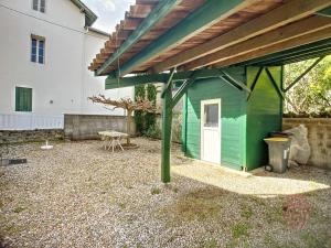 Maisons de vacances Charmante maison F4 avec terrasse proche Thermes et centre, animaux acceptes - FR-1-451-210 : photos des chambres