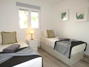 VILLAMARTIN PALMS stylish apartment close to golf and ocean with garden views