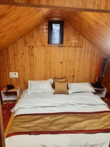 cedar tree cottage gadakufri