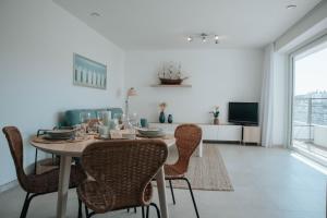 THE WAVES - Nieuw appartement nabij het strand met privégarage