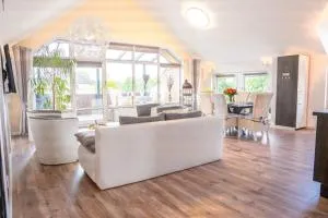 SmartFewo Loft Sauna Balkon Parkplatz - Bösel