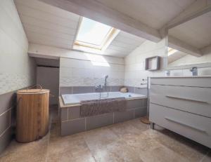 Maisons de vacances les gites du Montaigu : photos des chambres