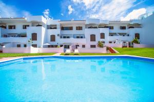2 Bed Ground Floor Apartment In Vilamoura