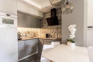 Apartament Batorego 7 z parkingiem