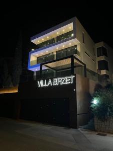 Infinity N5 Villa Brzet