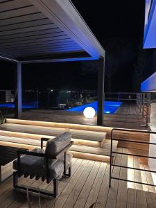 Infinity N5 Villa Brzet