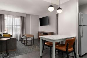 One-Bedroom King Suite - Non-Smoking room in Homewood Suites by Hilton Chester
