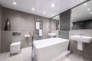 Holiday Inn Newcastle South by IHG