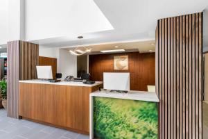 Comfort Inn & Suites York North