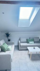 OLD SQUARE HOUSE - HIŠA NA STAREM TRGU