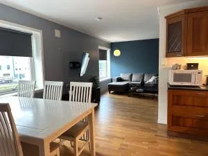 Ålesund Urban - Spacious and luminous 100 m2 urban flat with 3 large bedrooms - Hareid