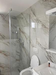 Ambelas Guest Rooms 5