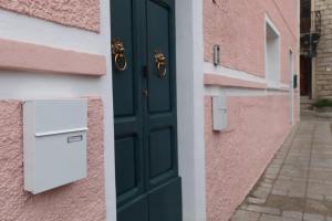 Suite Garibaldi 54 Renovated 1BR in Old Town Olbia img39