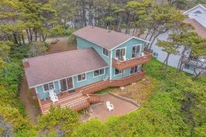 Breaking Waves Retreat - Lincoln Beach