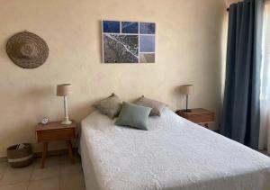 Appartements Beautiful sea view, AC, garden, beach minutes away by foot! : photos des chambres