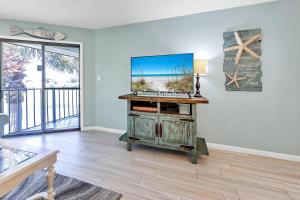 Edgewater Golf Villa 1409