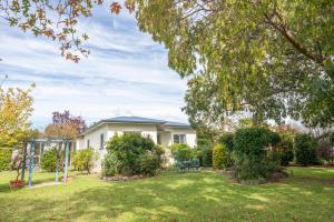 Marnita Farmhouse at Golden Grove Estate Winery