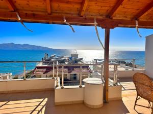 Wave n Sea Apartment