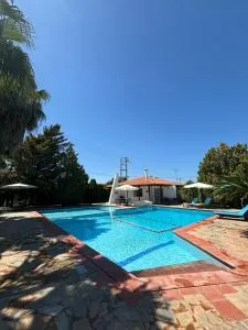 Country House with Pool and Big Garden - Markópoulon Oropoú