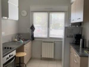 Appartement pieds dans leau à Royan avec jardin et équipements complets - FR-1-494-130