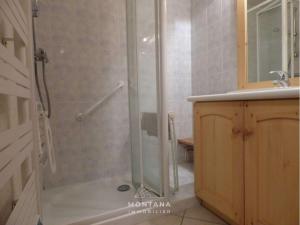 Appartements Confortable 2 Pieces + Cabine pour 4 Personnes au Centre-Ville, Terrasse, Proche Navettes - FR-1-458-169 : photos des chambres