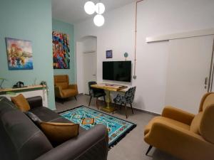 Big historical flat in Istanbul Galata