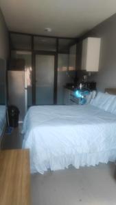 Brand new crane Apartments