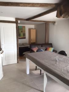 Appartements studio meuble et equipe : photos des chambres