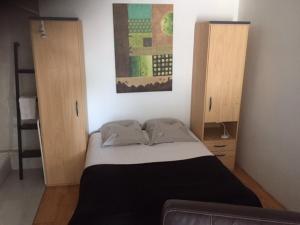 Appartements studio meuble et equipe : photos des chambres