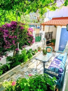 House with garden in city of Rhodes