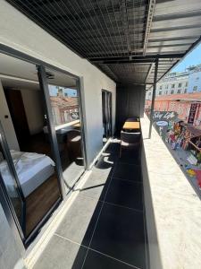 SkyLife OldCity Hotel