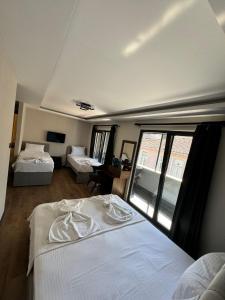 SkyLife OldCity Hotel