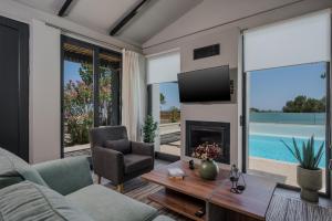 Natura Hill Villa I Sea View