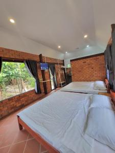 Homestay Nam Hàm Luông