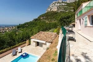Appartements Appartement neuf, vue mer unique, piscine : photos des chambres