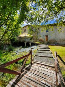 Maisons de vacances Gite de l etang du Planchon : photos des chambres