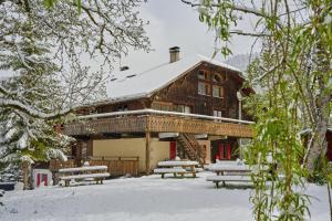 Chalet-Sixtine A large family chalet of 600m2 near La Clusaz