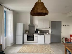Appartements Le Jules Appart'Hotel, centre ville Romans-sur-Isere : photos des chambres